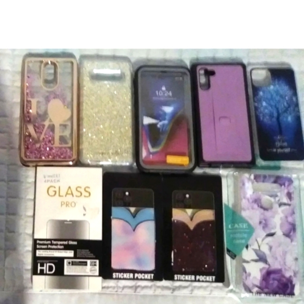 9 piece lot of random cell phone accessories